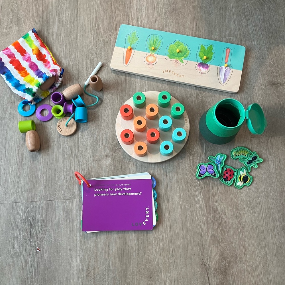 Lovevery The Pioneer Play Kit months 16, 17, 18